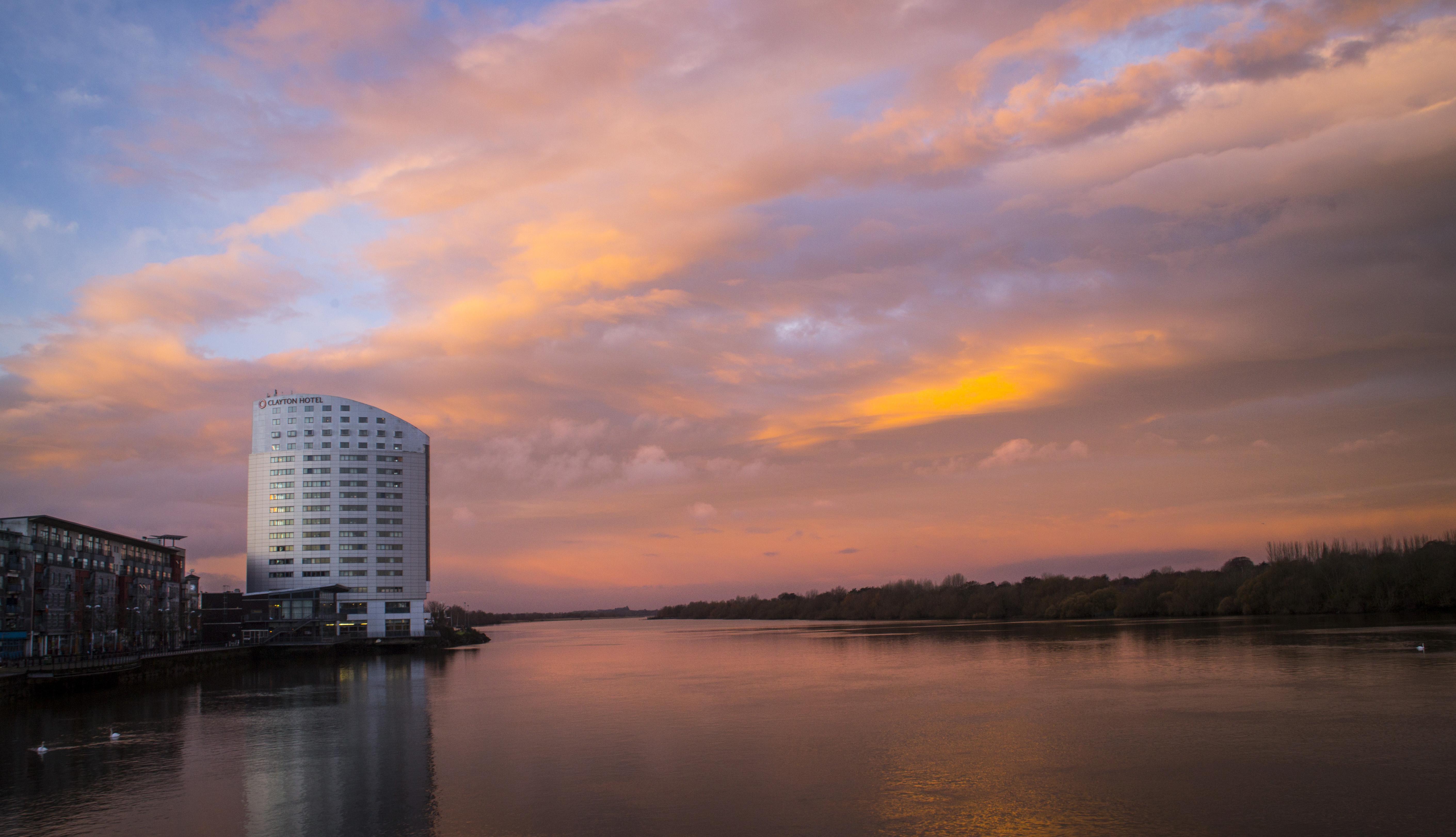 Clayton Hotel Лимерик Экстерьер фото